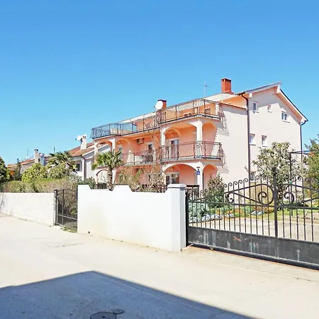 Jana: Apartment