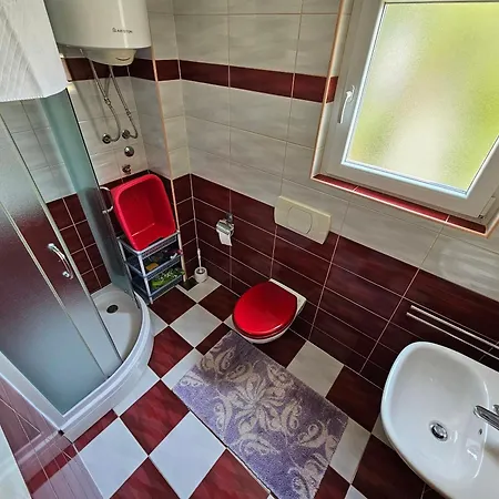 Jana Apartmán *